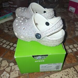 Crocs Kids Classic Glitter Clog - White